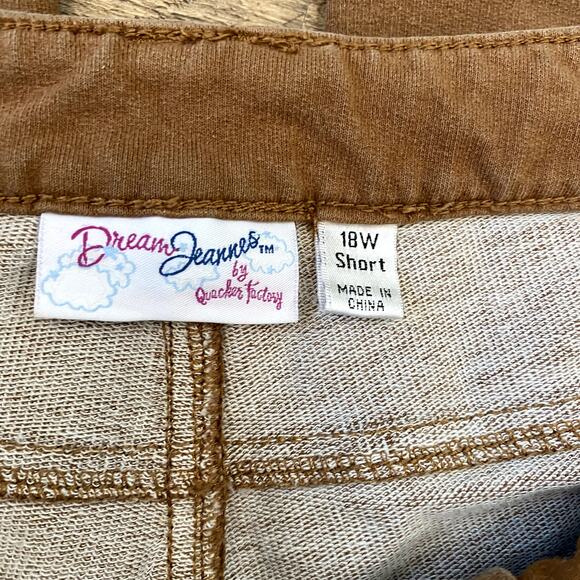 Quacker Factory DreamJeannes Women's Camel Embellished Pants 18W Short - Picture 2 of 9